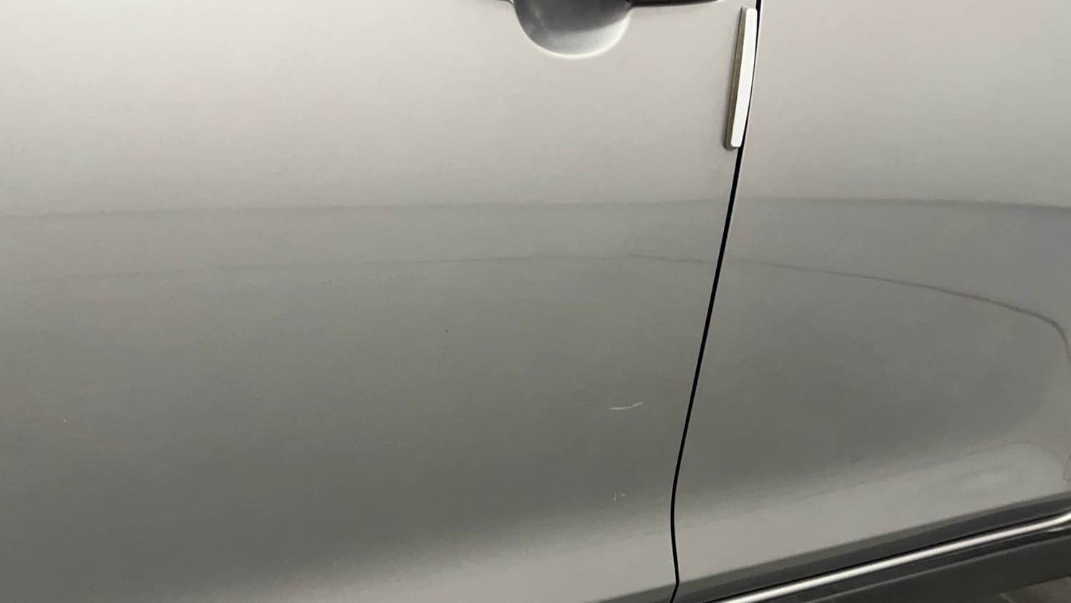 Used 2023 Maruti Suzuki Ignis Zeta 1.2 MT Petrol Manual dents MINOR SCRATCH