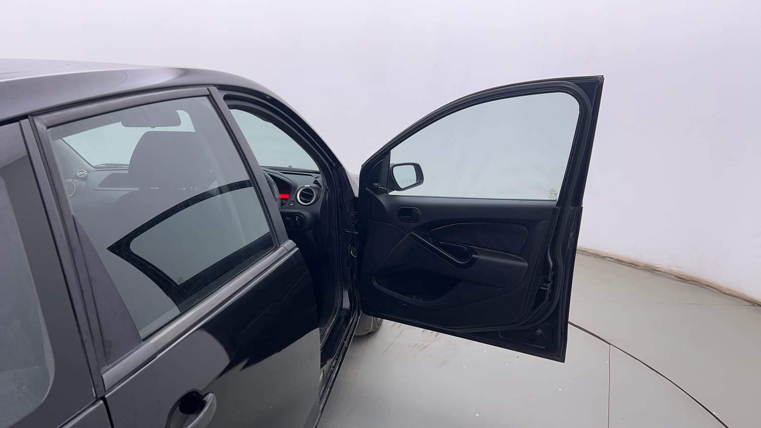 Used 2013 Ford Figo Duratorq Diesel EXI 1.4 Diesel Manual interior RIGHT FRONT DOOR OPEN VIEW