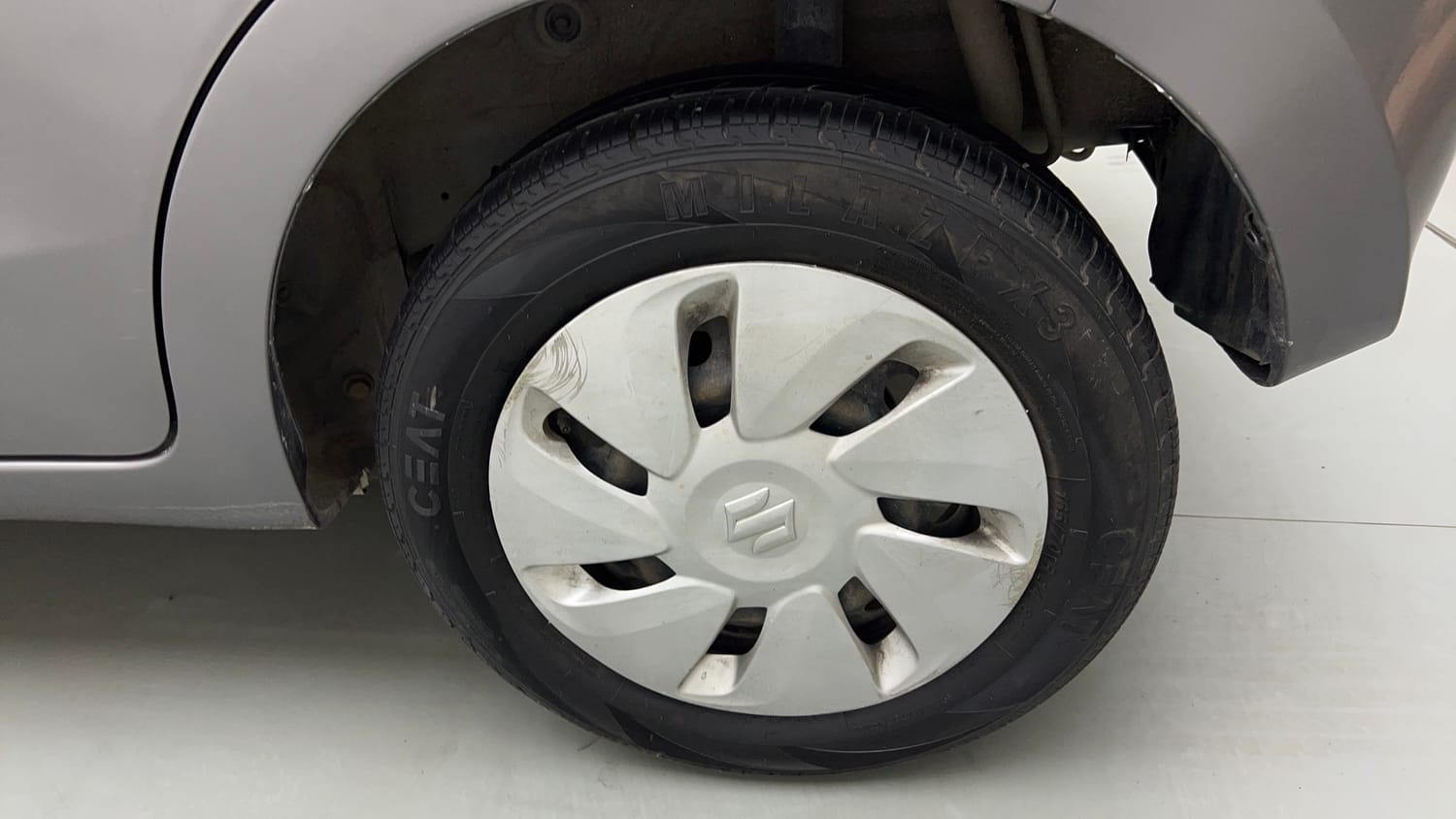 Used 2017 Maruti Suzuki Celerio ZXi AMT Petrol Automatic tyres LEFT REAR TYRE RIM VIEW