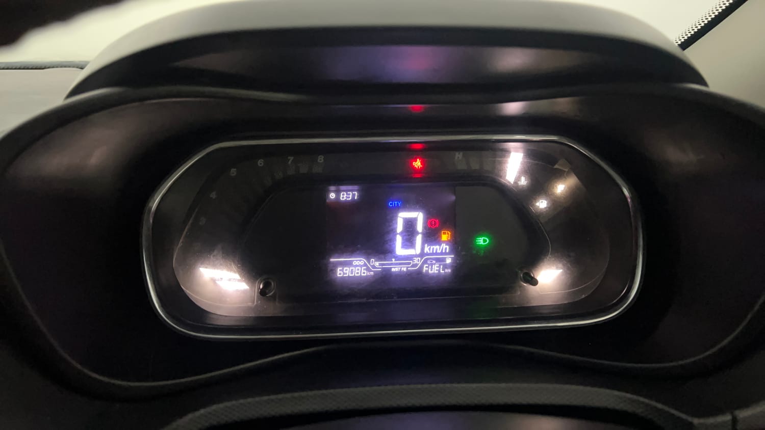 Used 2021 Tata Nexon XZ Petrol Manual interior CLUSTERMETER VIEW