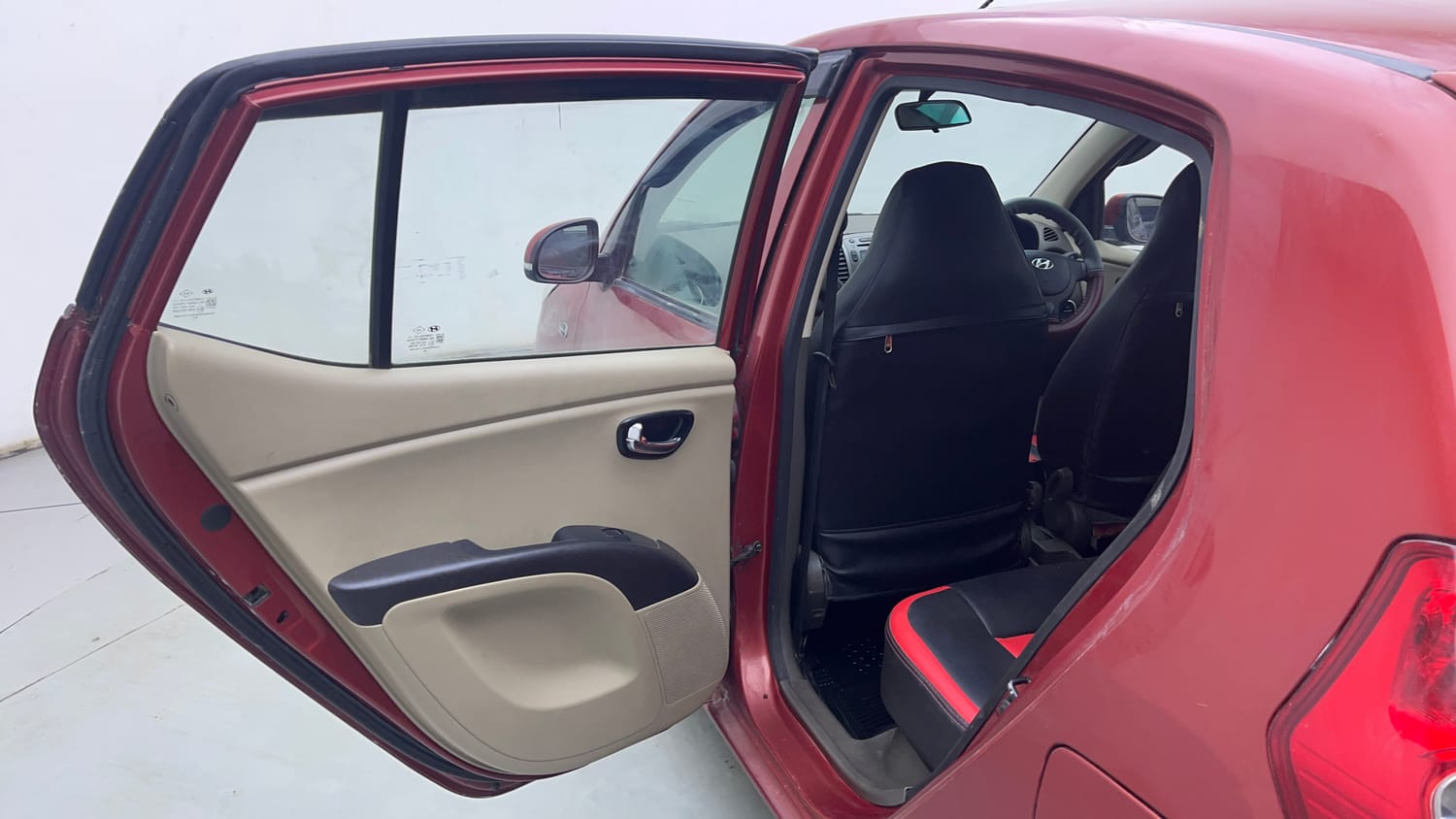 Used 2012 Hyundai i10 Sportz 1.2 Kappa2 Petrol Manual interior LEFT REAR DOOR OPEN VIEW