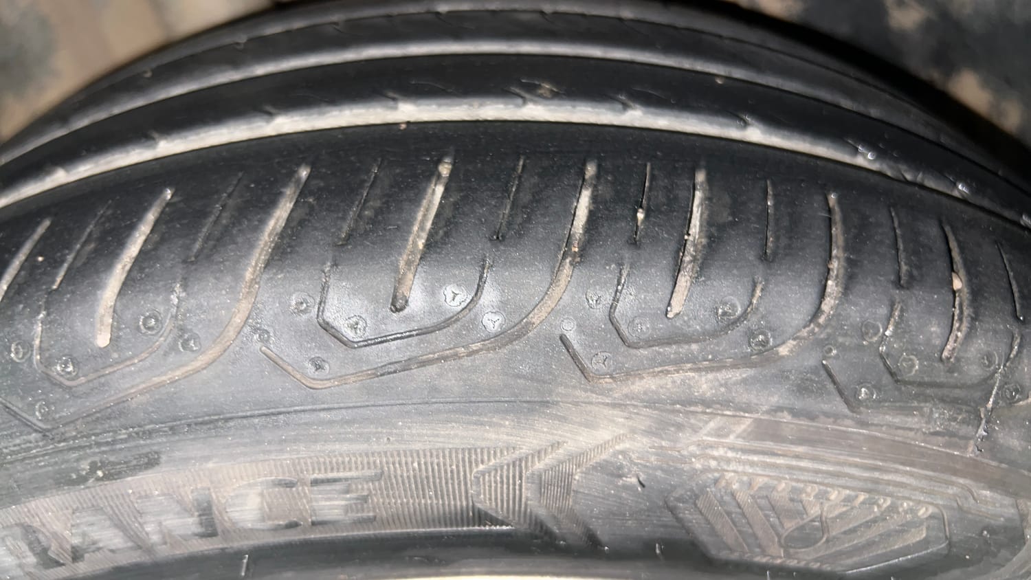 Used 2018 Ford Freestyle Titanium Plus 1.2 Ti-VCT Petrol Manual tyres RIGHT REAR TYRE TREAD VIEW