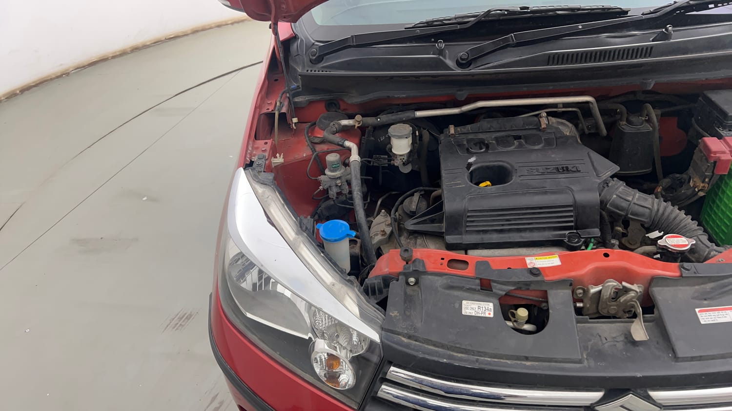 Used 2016 Maruti Suzuki Celerio ZXi Petrol Manual engine ENGINE RIGHT SIDE VIEW