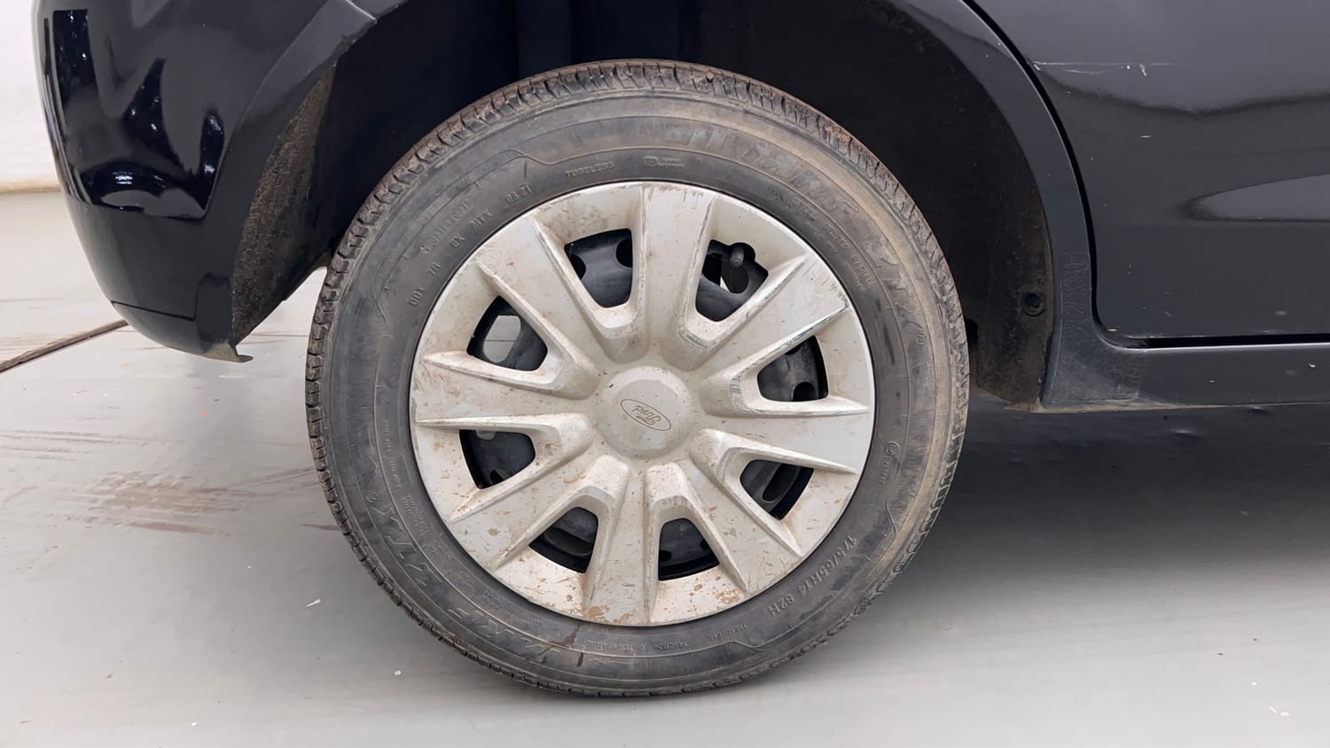 Used 2013 Ford Figo Duratorq Diesel EXI 1.4 Diesel Manual tyres RIGHT REAR TYRE RIM VIEW