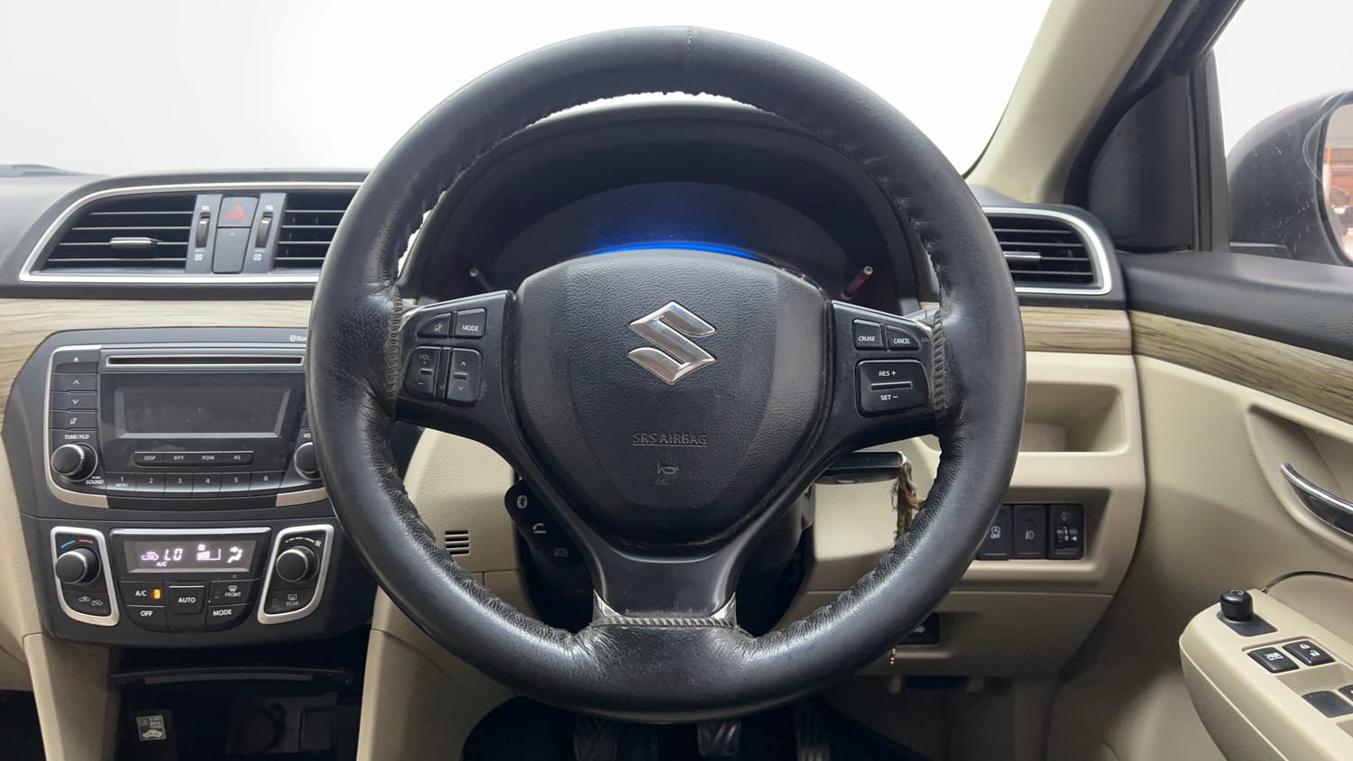 Used 2019 Maruti Suzuki Ciaz Delta Hybrid 1.5 Petrol Manual interior STEERING VIEW