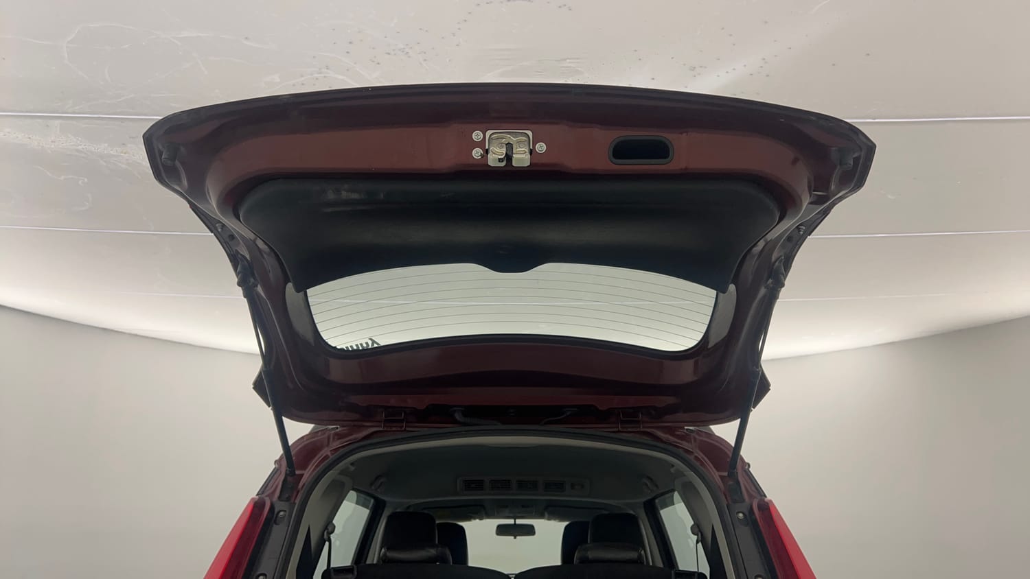 Used 2020 Maruti Suzuki XL6 Alpha MT Petrol Petrol Manual interior DICKY DOOR OPEN VIEW