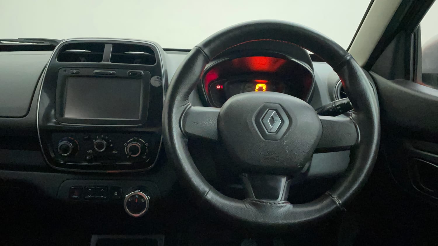 Used 2018 Renault Kwid 1.0 RXT AMT Petrol Automatic interior STEERING VIEW