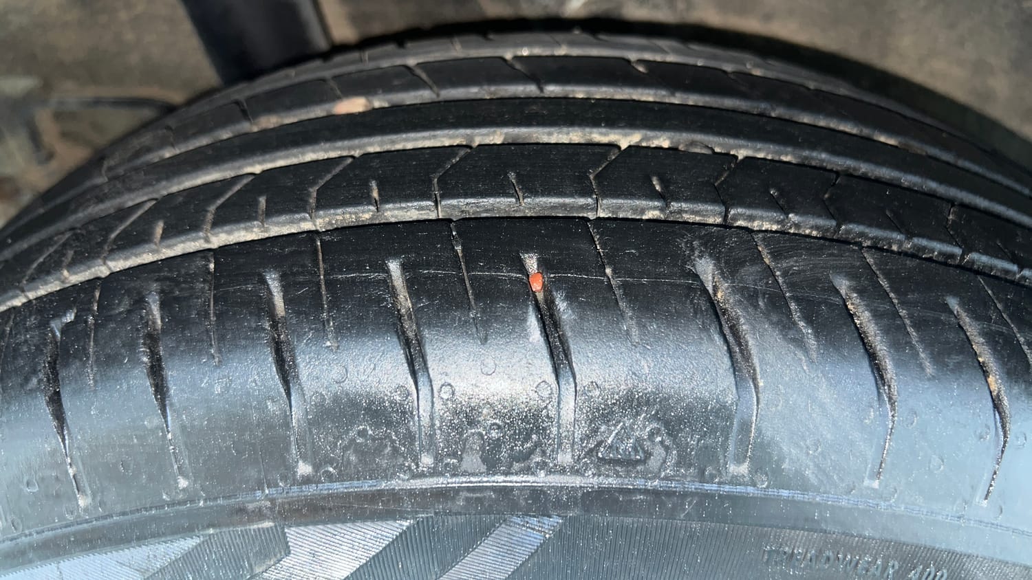 Used 2022 Hyundai Venue S Plus 1.2 Petrol Petrol Manual tyres RIGHT REAR TYRE TREAD VIEW
