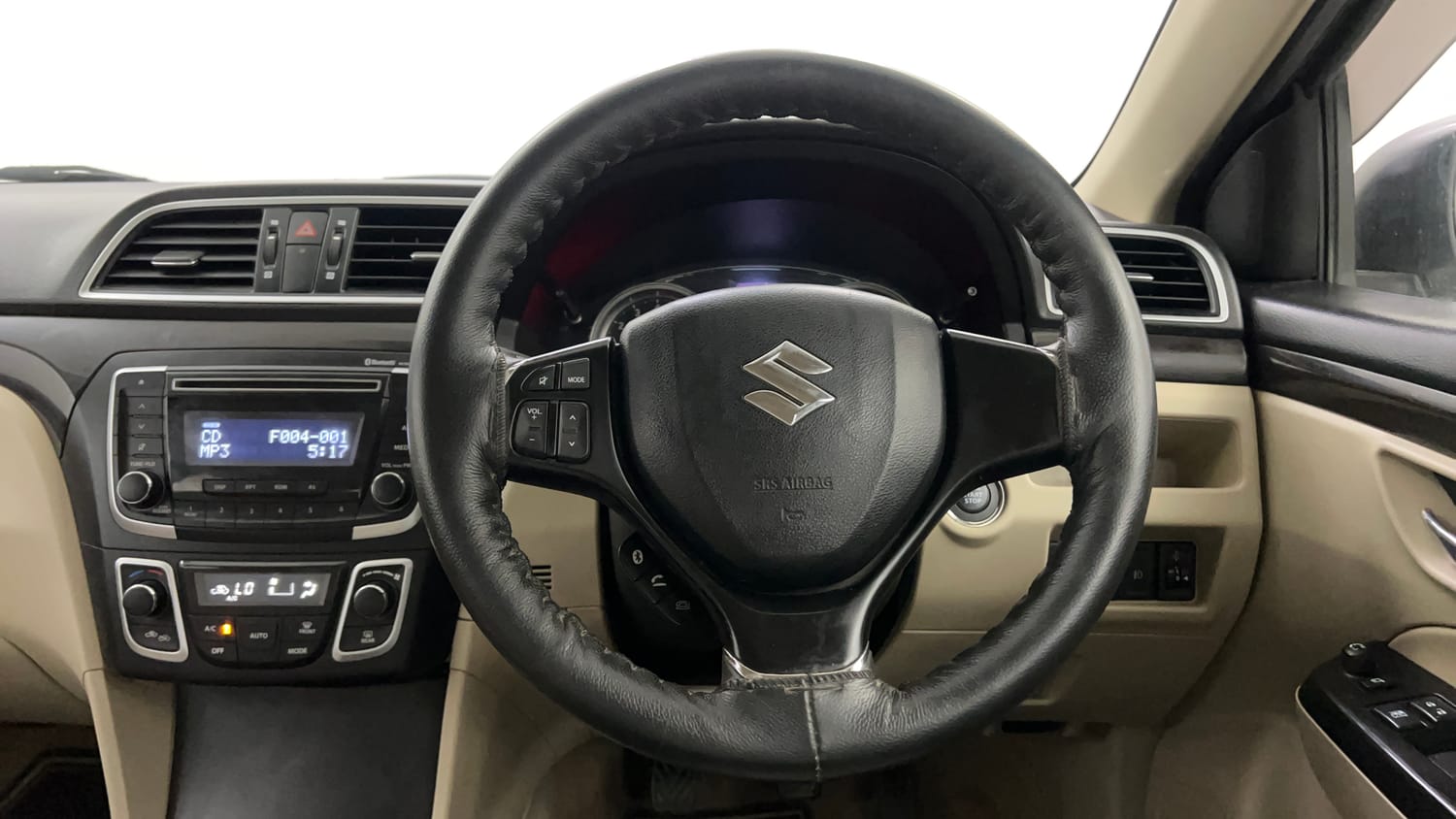 Used 2015 Maruti Suzuki Ciaz ZXi Petrol Manual interior STEERING VIEW