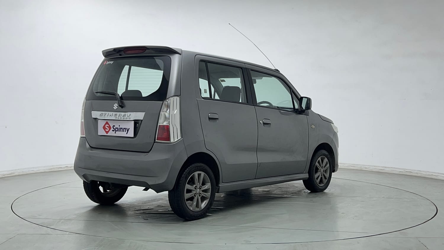 Used 2013 Maruti Suzuki Wagon R Stingray VXi Petrol Manual exterior RIGHT REAR CORNER VIEW