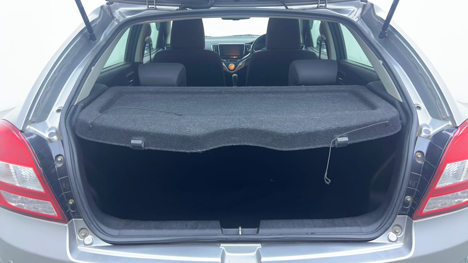Used 2019 Toyota Glanza V CVT Petrol Automatic interior DICKY INSIDE VIEW