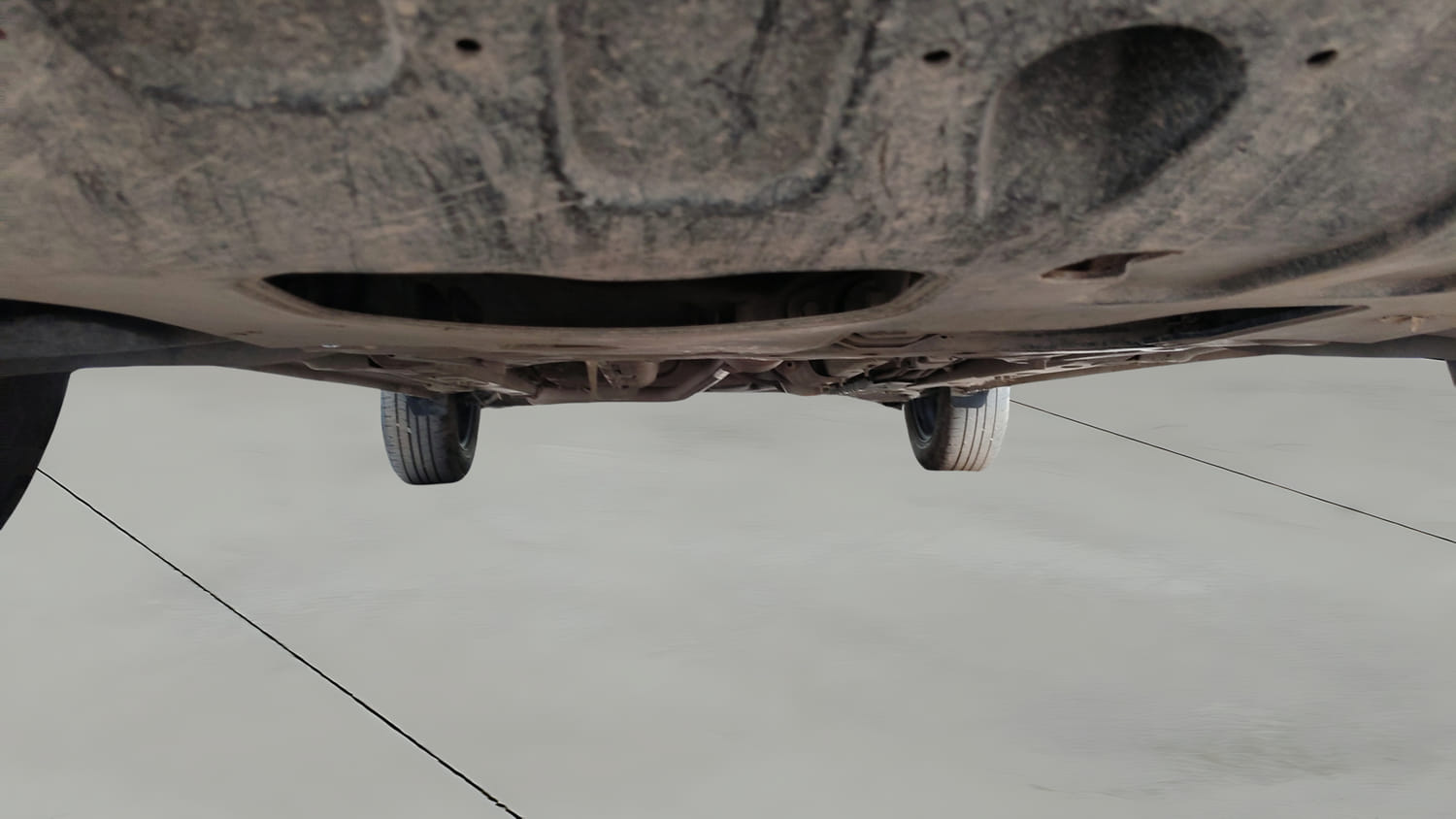 Used 2024 Hyundai Venue S (O) Plus 1.2 Petrol Adventure Edition Petrol Manual extra FRONT LEFT UNDERBODY VIEW