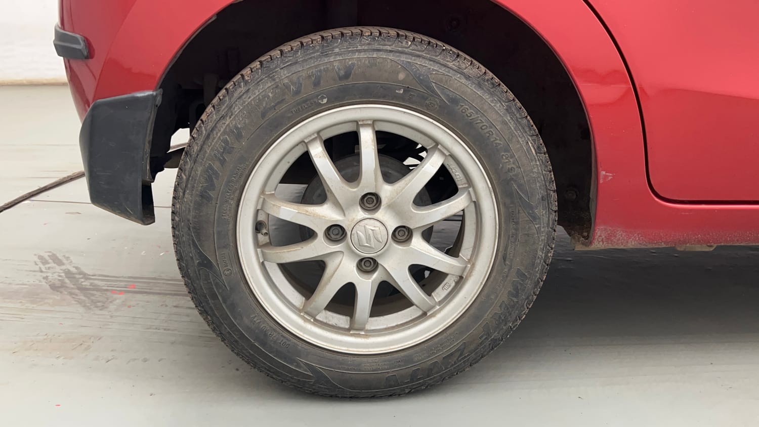 Used 2016 Maruti Suzuki Celerio ZXi Petrol Manual tyres RIGHT REAR TYRE RIM VIEW
