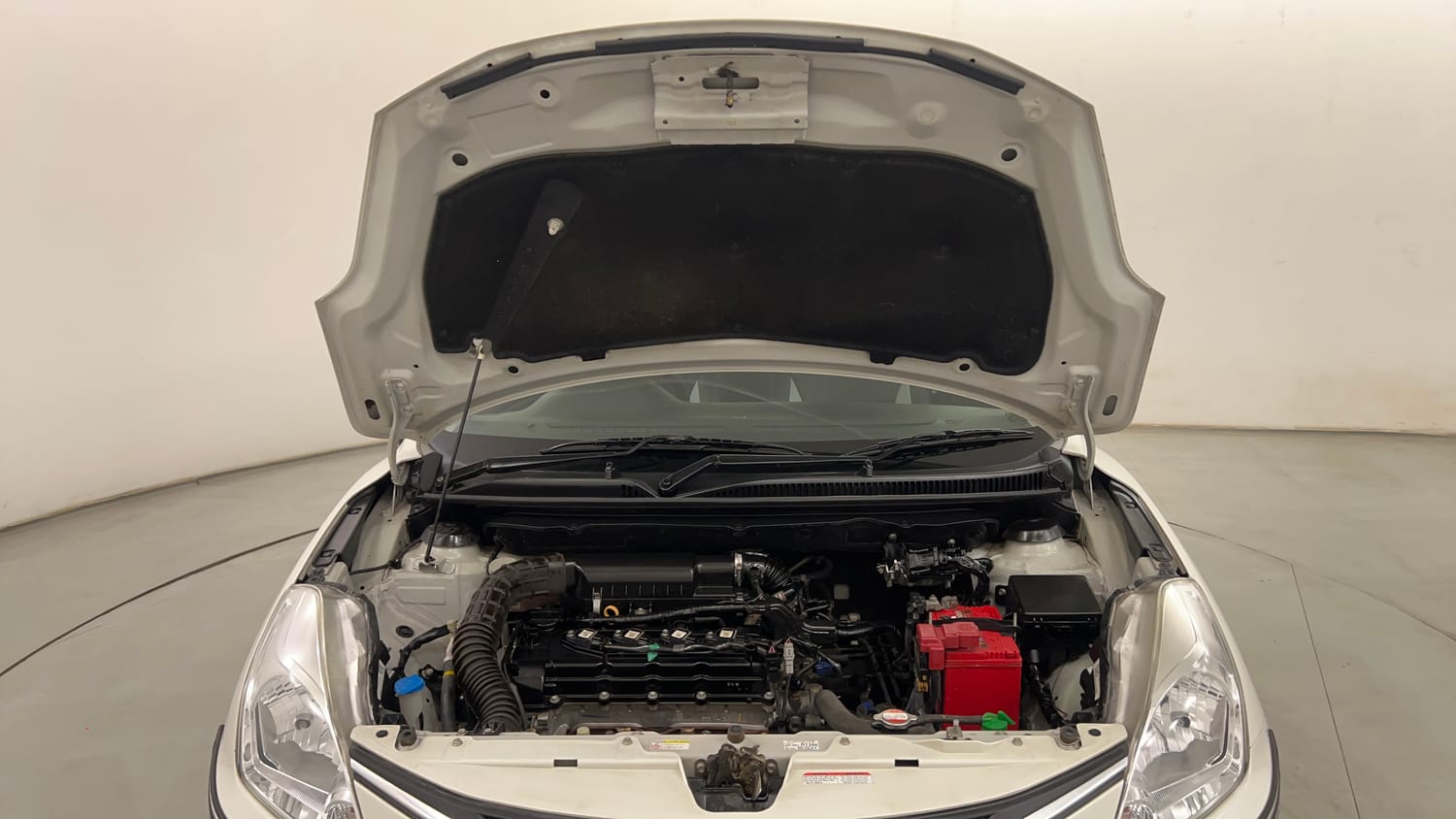 Used 2018 Maruti Suzuki Baleno Delta 1.2 Petrol Manual engine ENGINE & BONNET OPEN FRONT VIEW