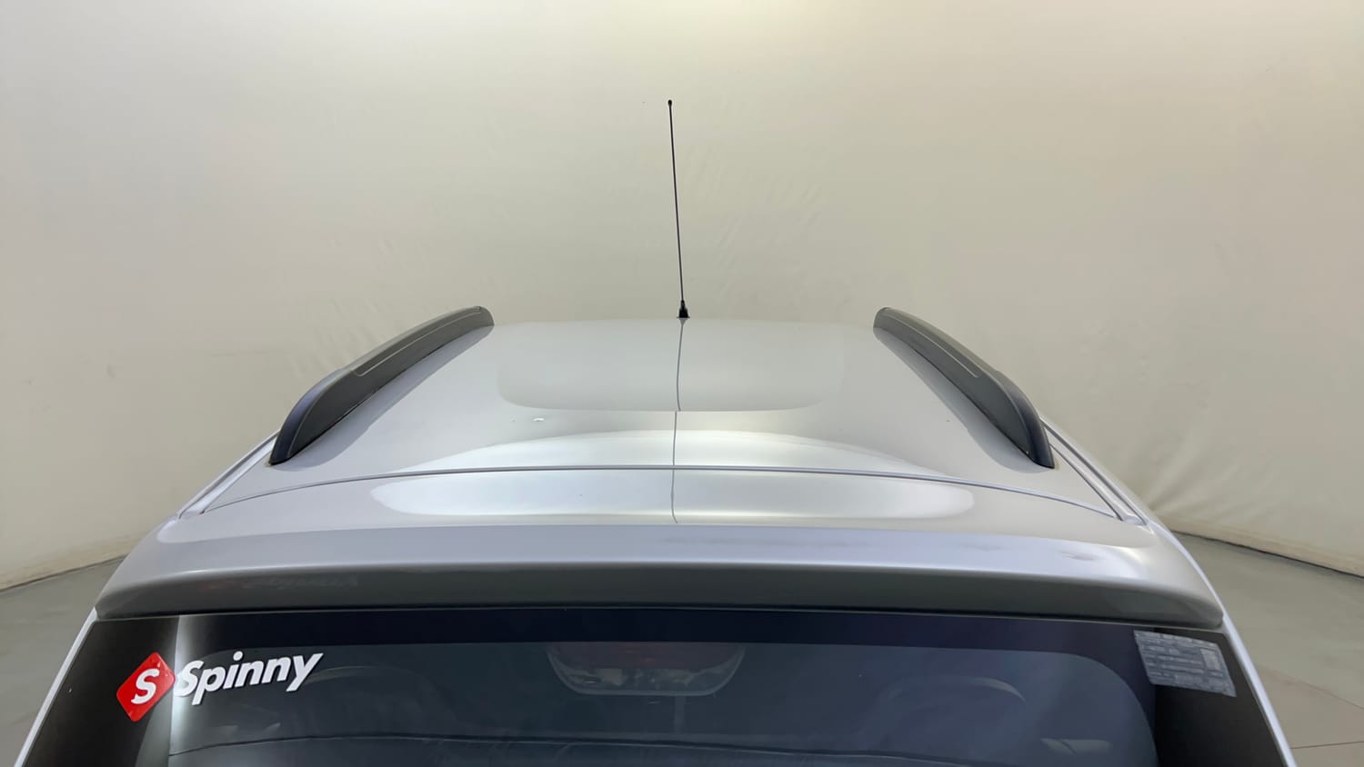 Used 2017 Renault Kwid RXT Petrol Manual exterior EXTERIOR ROOF VIEW