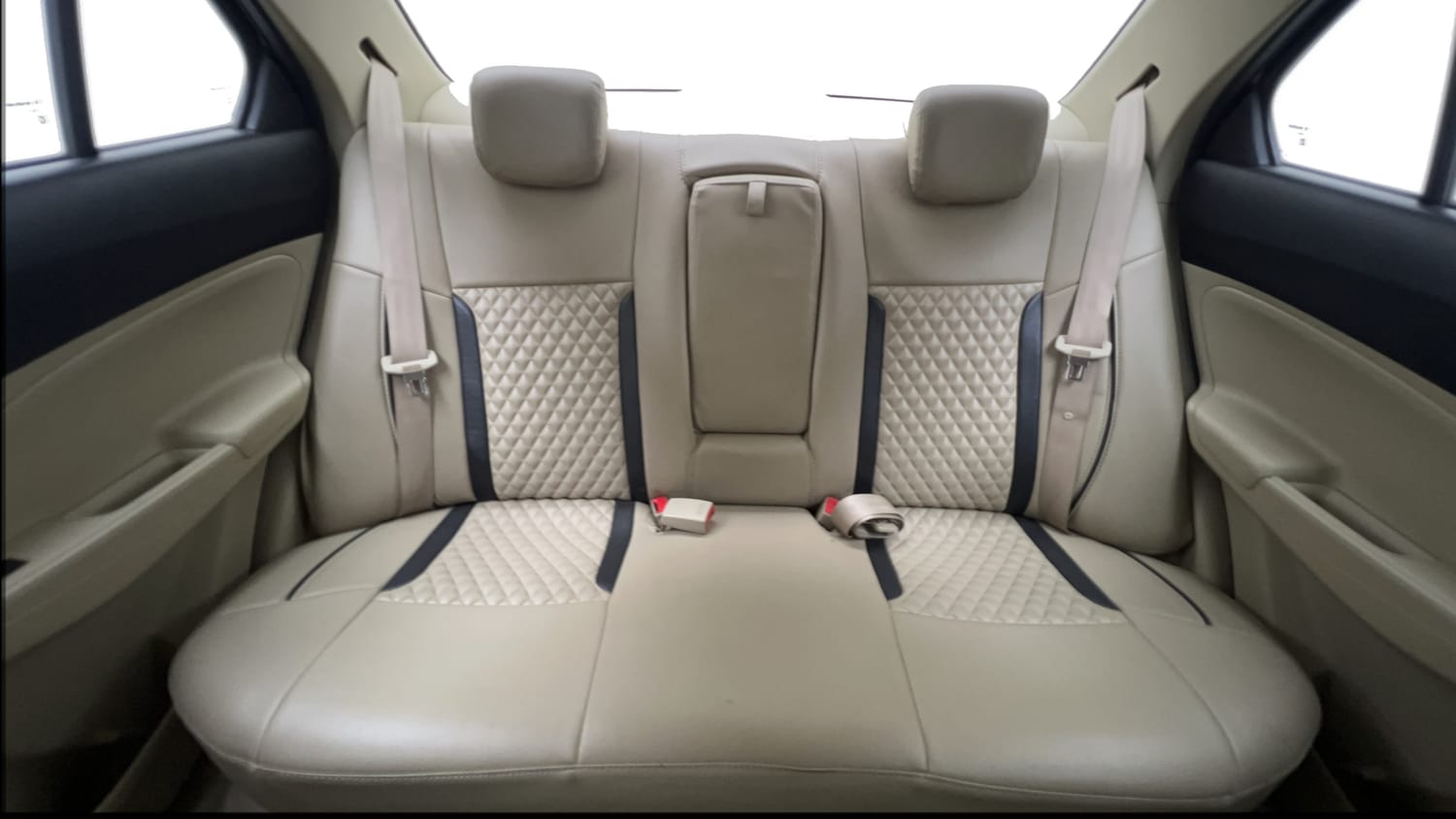Used 2018 Maruti Suzuki Dzire ZXi AMT Petrol Automatic interior REAR SEAT CONDITION VIEW