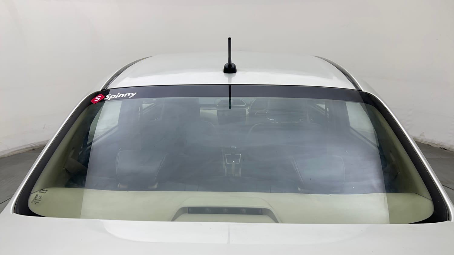 Used 2018 Maruti Suzuki Dzire VXi AMT Petrol Automatic exterior BACK WINDSHIELD VIEW