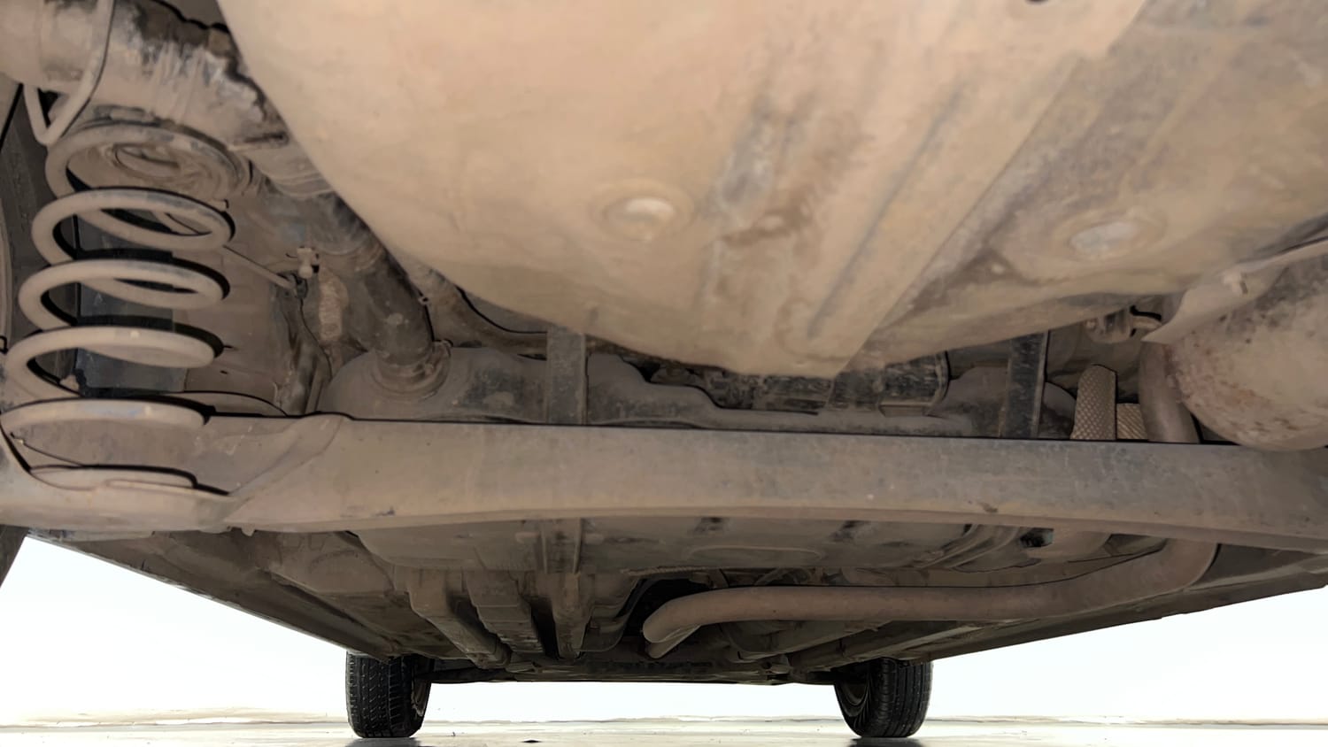 Used 2015 Hyundai Elite i20 Sportz 1.2 Petrol Manual extra REAR UNDERBODY VIEW (TAKEN FROM REAR)