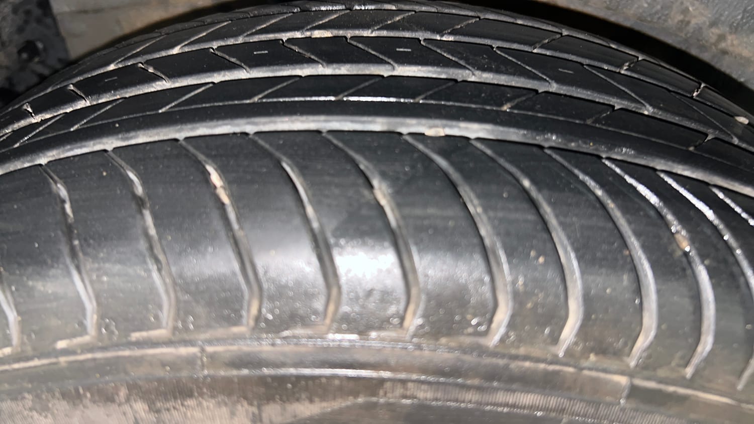 Used 2025 Tata Nexon EV Empowered 45 Electric Automatic tyres RIGHT REAR TYRE TREAD VIEW