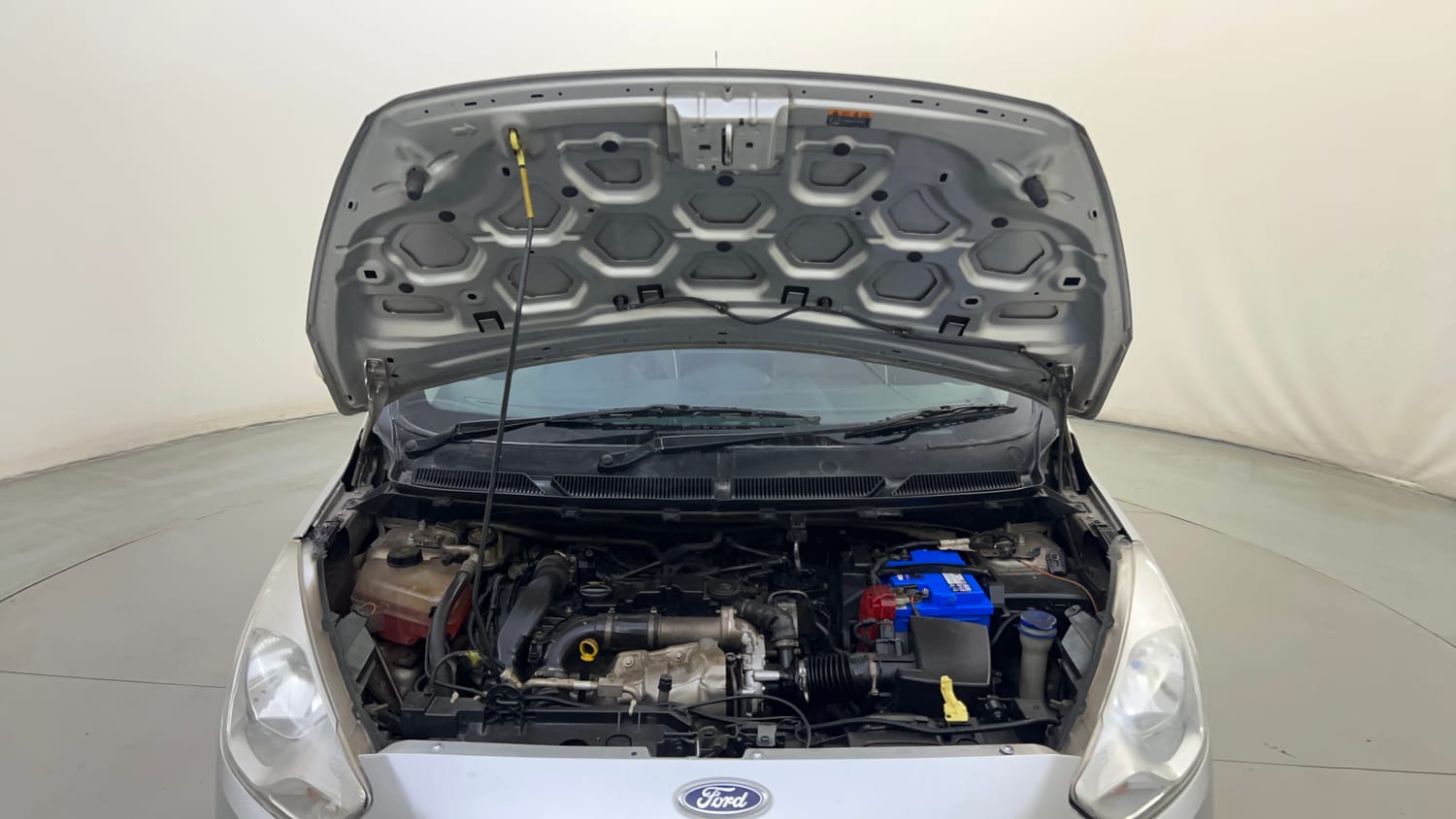 Used 2016 Ford Figo Titanium Plus 1.5 TDCi Diesel Manual engine ENGINE & BONNET OPEN FRONT VIEW