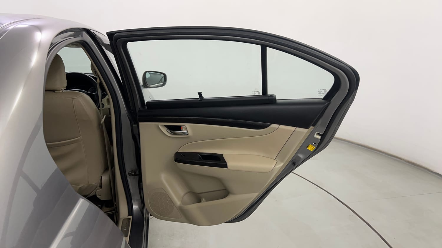 Used 2015 Maruti Suzuki Ciaz ZXi Petrol Manual interior RIGHT REAR DOOR OPEN VIEW