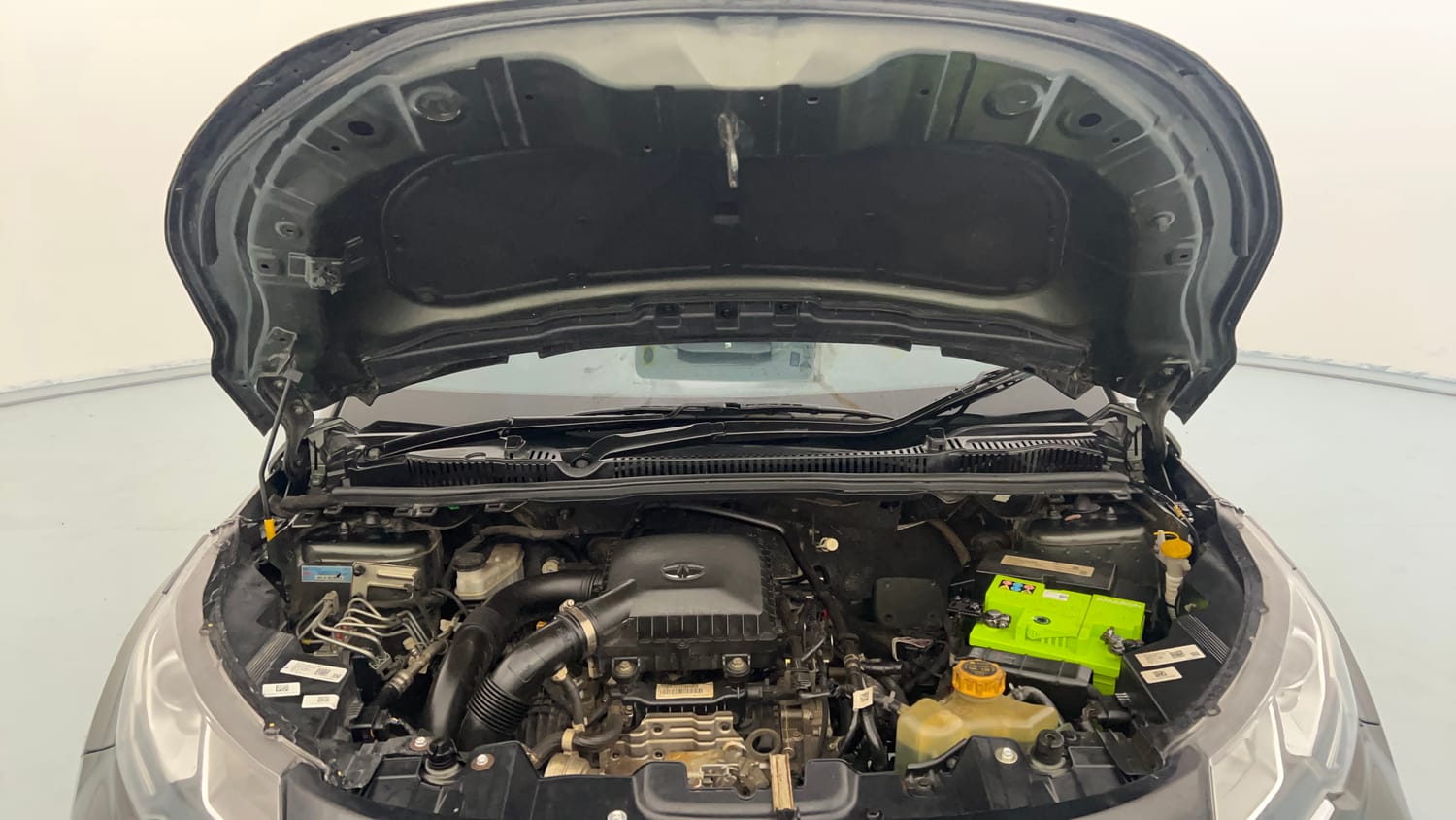 Used 2021 Tata Nexon XZ Petrol Manual engine ENGINE & BONNET OPEN FRONT VIEW