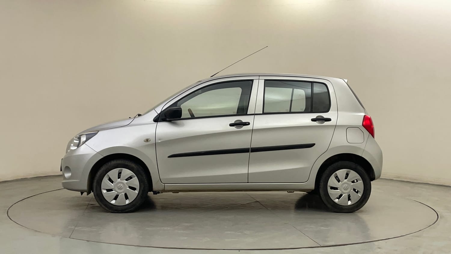 Used 2015 Maruti Suzuki Celerio VXi AMT Petrol Automatic exterior LEFT SIDE VIEW