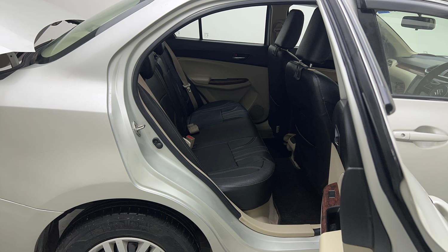 Used 2018 Maruti Suzuki Dzire VXi AMT Petrol Automatic interior RIGHT SIDE REAR DOOR CABIN VIEW