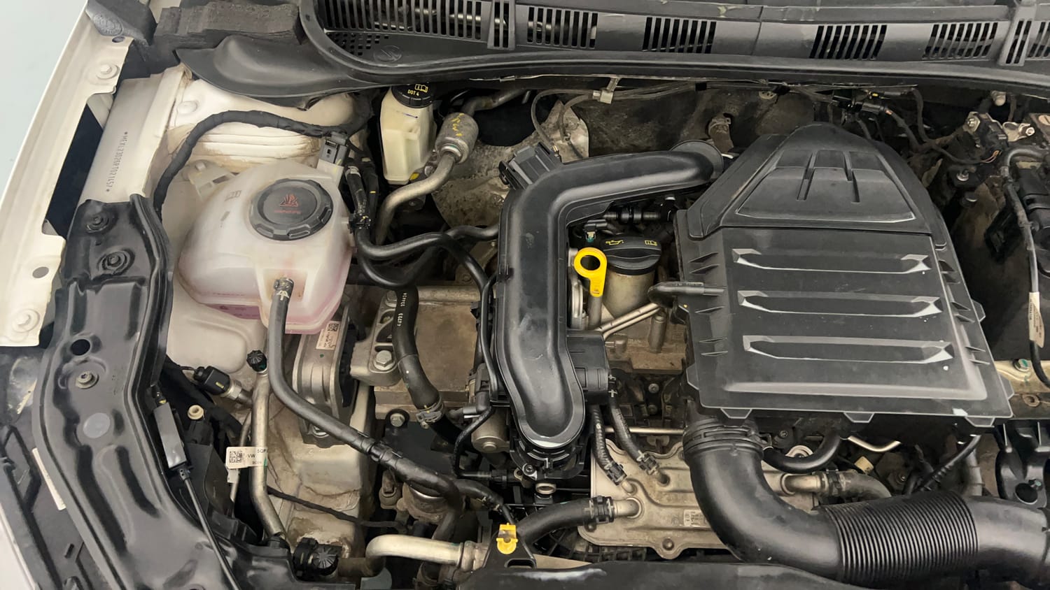 Used 2024 Volkswagen Virtus Highline 1.0 TSI AT Petrol Automatic engine ENGINE RIGHT SIDE VIEW