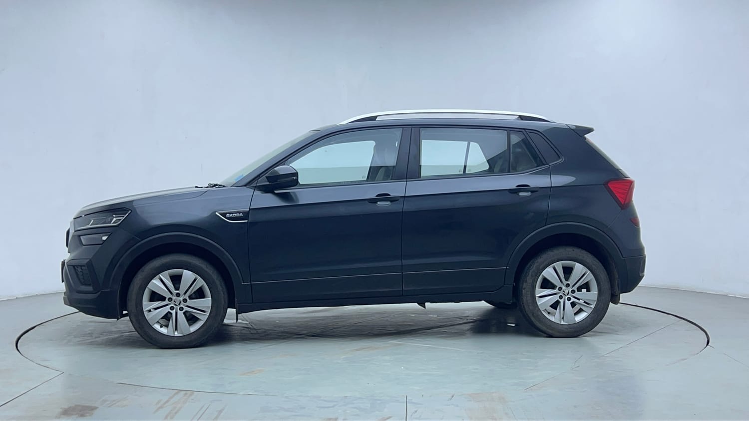 Used 2022 Skoda Kushaq Ambition 1.0L TSI AT Petrol Automatic exterior LEFT SIDE VIEW