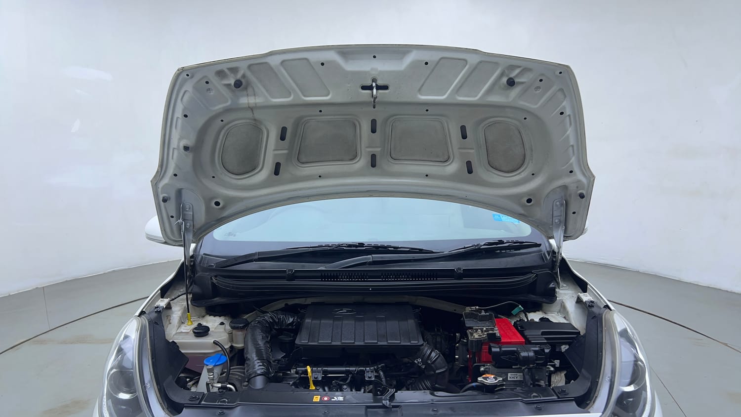 Used 2021 Hyundai Aura SX Plus 1.2 AMT Petrol Petrol Automatic engine ENGINE & BONNET OPEN FRONT VIEW