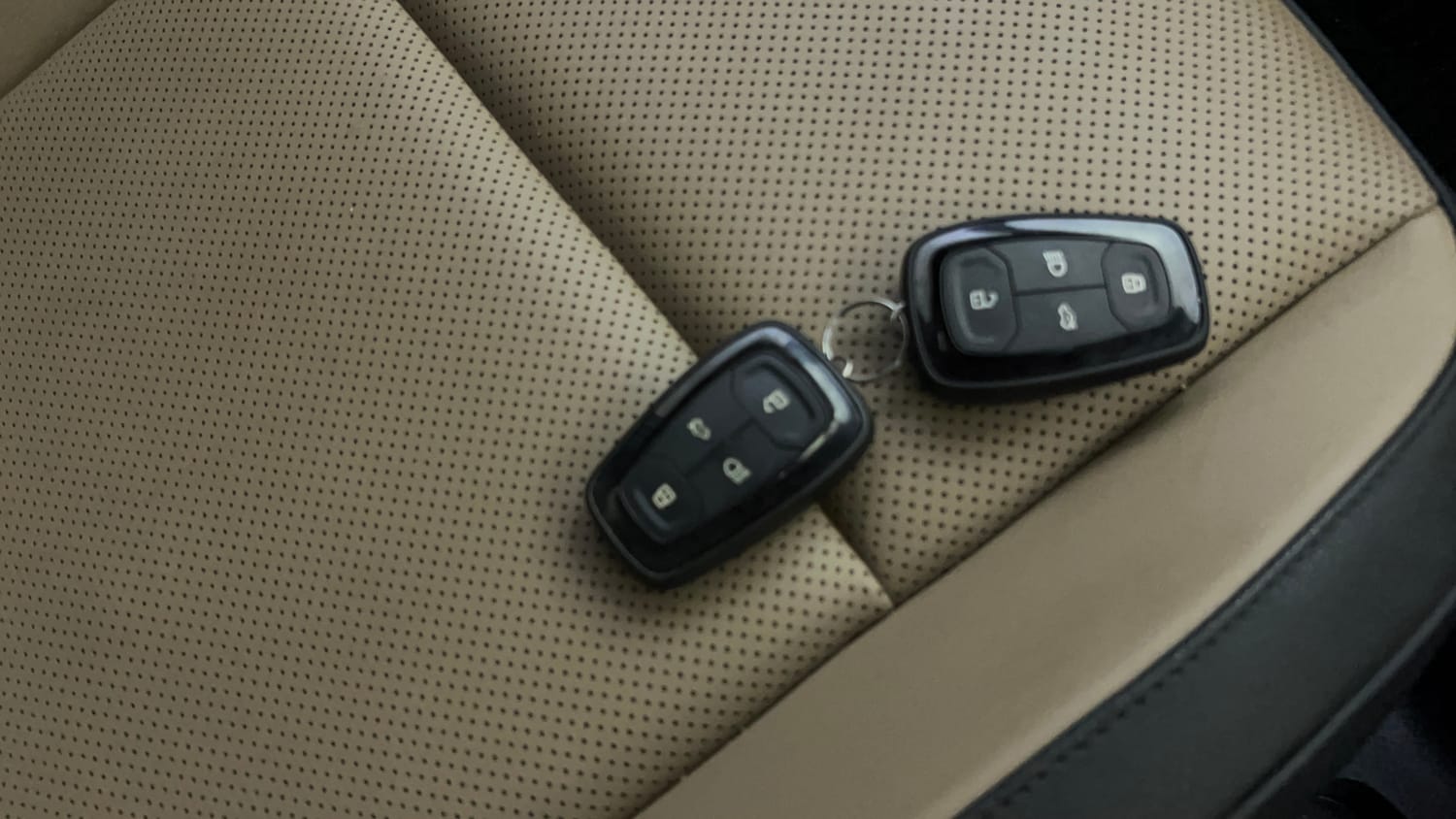 Used 2023 Tata Punch Kaziranga Creative iRA Pack AMT Petrol Automatic extra CAR KEY VIEW