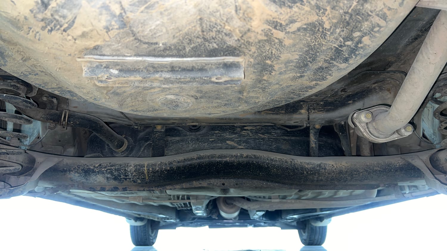 Used 2016 Honda Amaze 1.2 SX i-VTEC Petrol Manual extra REAR UNDERBODY VIEW (TAKEN FROM REAR)