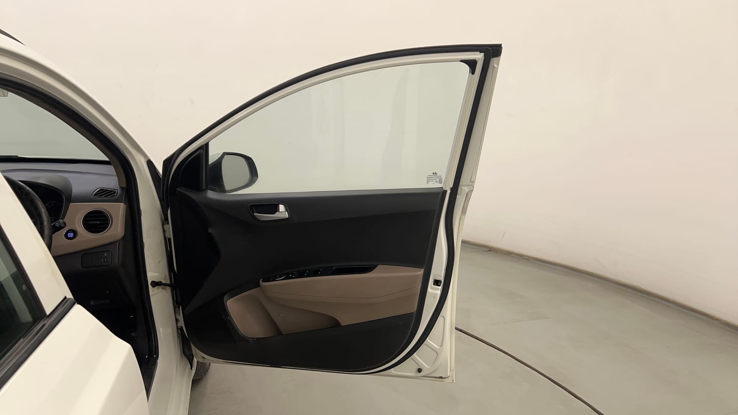 Used 2017 Hyundai Grand i10 Asta 1.2 Kappa VTVT Petrol Manual interior RIGHT FRONT DOOR OPEN VIEW