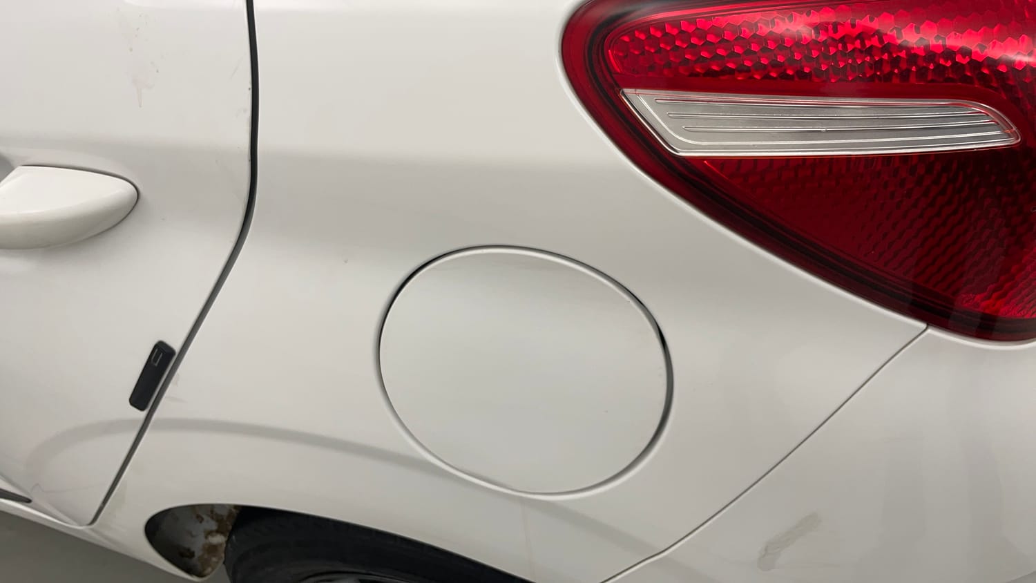 Used 2020 Hyundai Grand i10 Nios Sportz 1.2 Kappa VTVT Petrol Manual dents MINOR SCRATCH