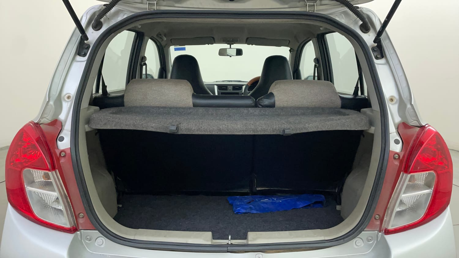 Used 2015 Maruti Suzuki Celerio VXi AMT Petrol Automatic interior DICKY INSIDE VIEW