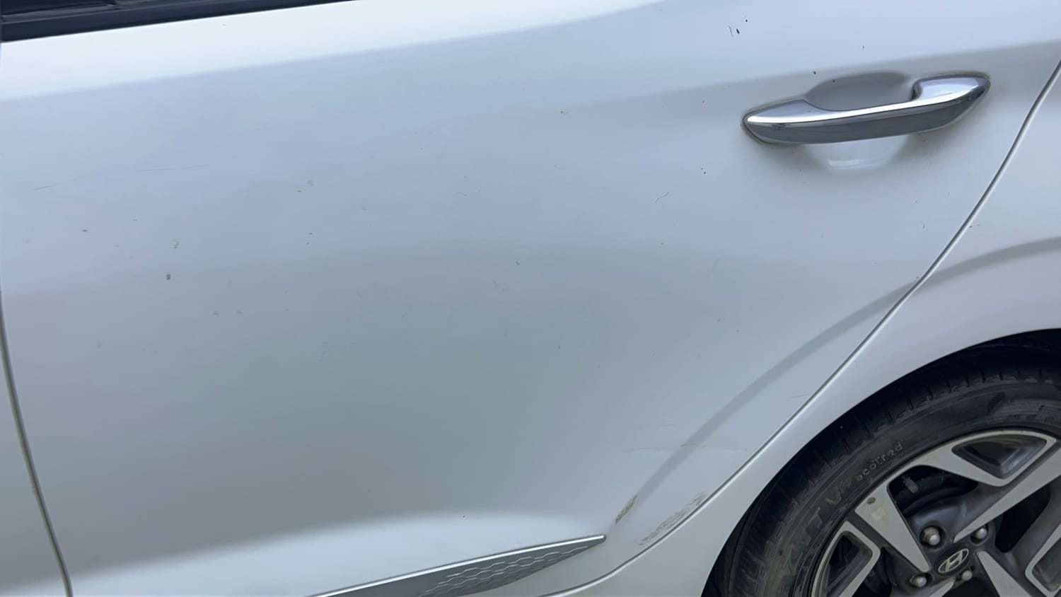 Used 2021 Hyundai Aura SX Plus 1.2 AMT Petrol Petrol Automatic dents MINOR DENT