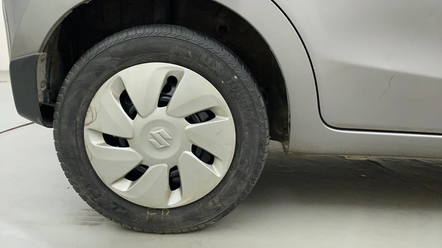 Used 2015 Maruti Suzuki Celerio ZXi Petrol Manual tyres RIGHT REAR TYRE RIM VIEW