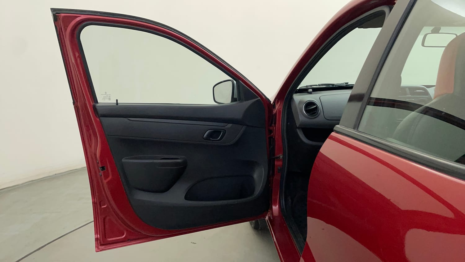 Used 2018 Renault Kwid 1.0 RXT AMT Petrol Automatic interior LEFT FRONT DOOR OPEN VIEW