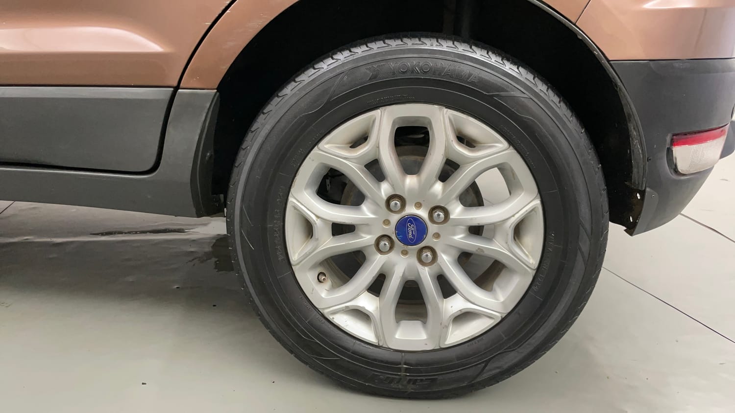 Used 2016 Ford EcoSport Titanium 1.5L TDCi Diesel Manual tyres LEFT REAR TYRE RIM VIEW