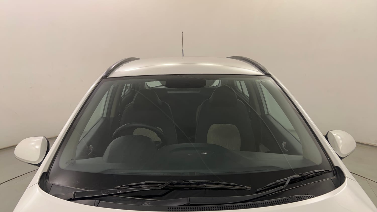 Used 2017 Hyundai Grand i10 Asta 1.2 Kappa VTVT Petrol Manual exterior FRONT WINDSHIELD VIEW