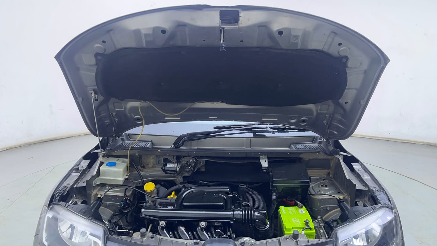 Used 2017 Renault Kwid CLIMBER 1.0 AMT Petrol Automatic engine ENGINE & BONNET OPEN FRONT VIEW
