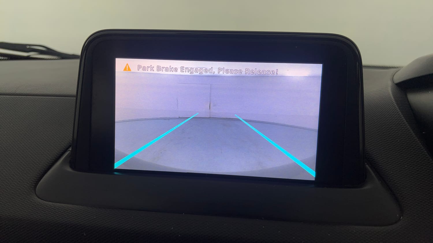 Used 2021 Tata Nexon XZ Petrol Manual top_features Rear camera