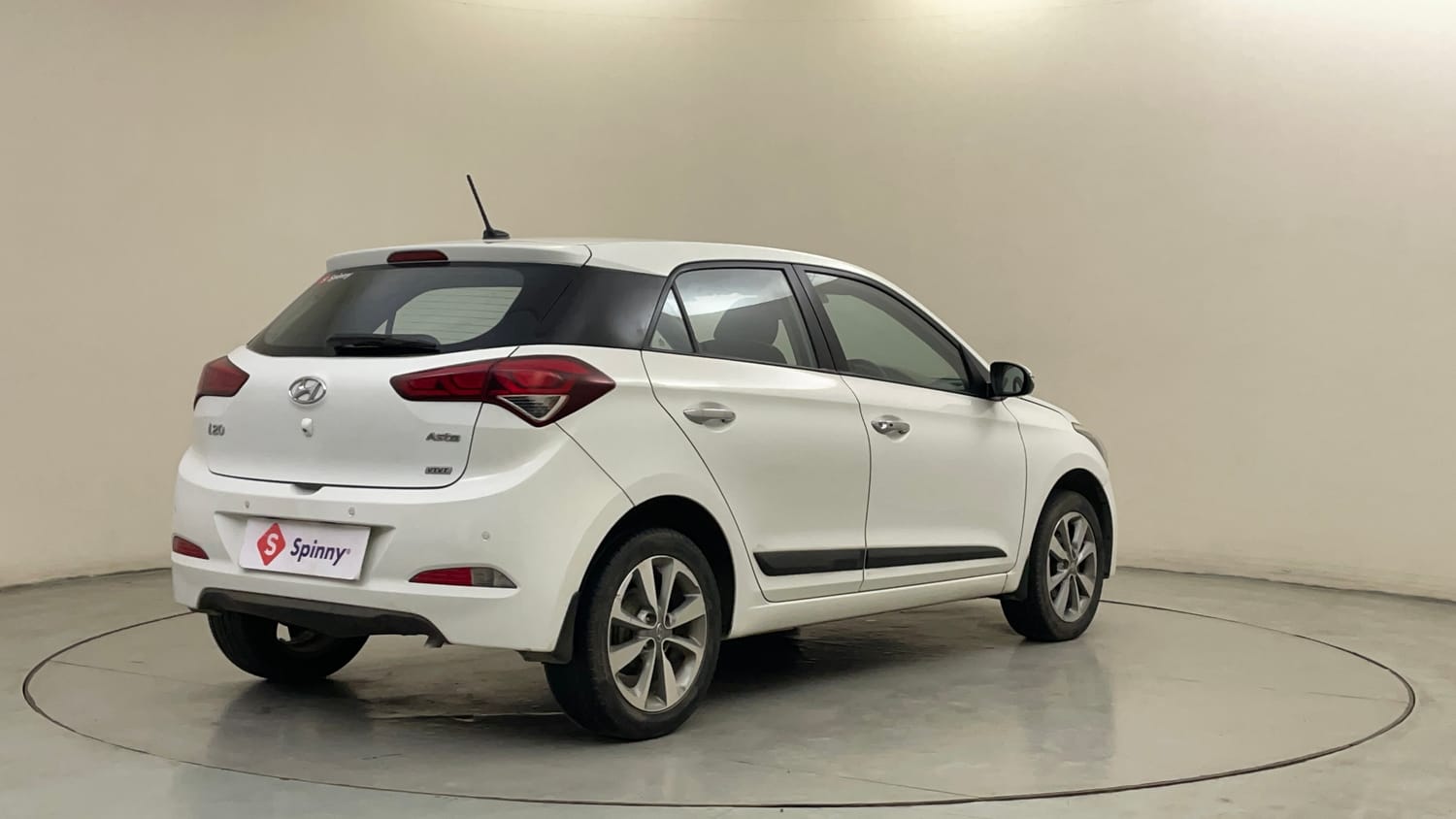 Used 2016 Hyundai Elite i20 Asta 1.2 (O) Petrol Manual exterior RIGHT REAR CORNER VIEW
