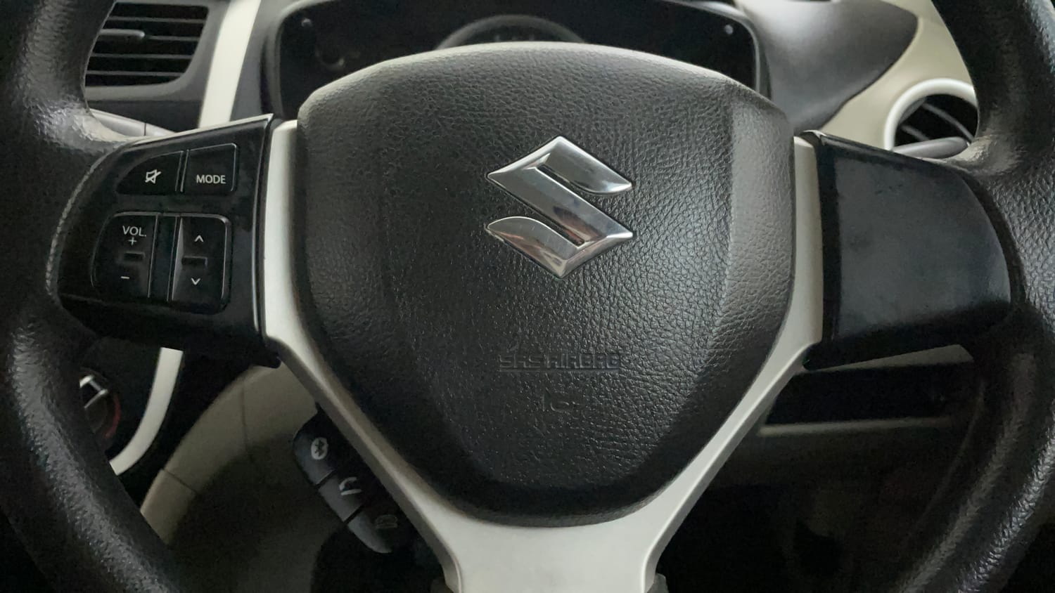 Used 2015 Maruti Suzuki Celerio ZXi Petrol Manual top_features Airbags