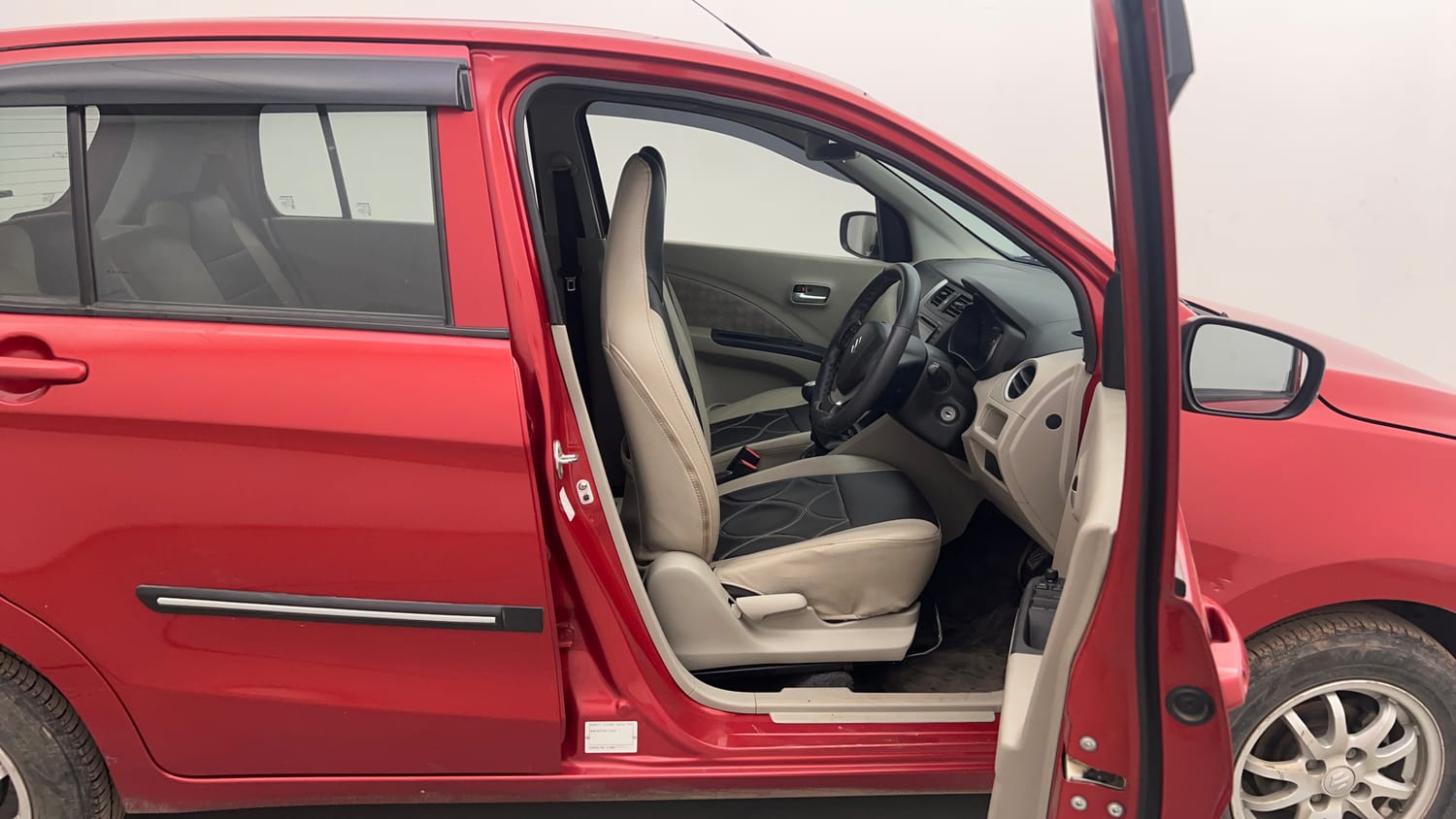 Used 2016 Maruti Suzuki Celerio ZXi Petrol Manual interior RIGHT SIDE FRONT DOOR CABIN VIEW