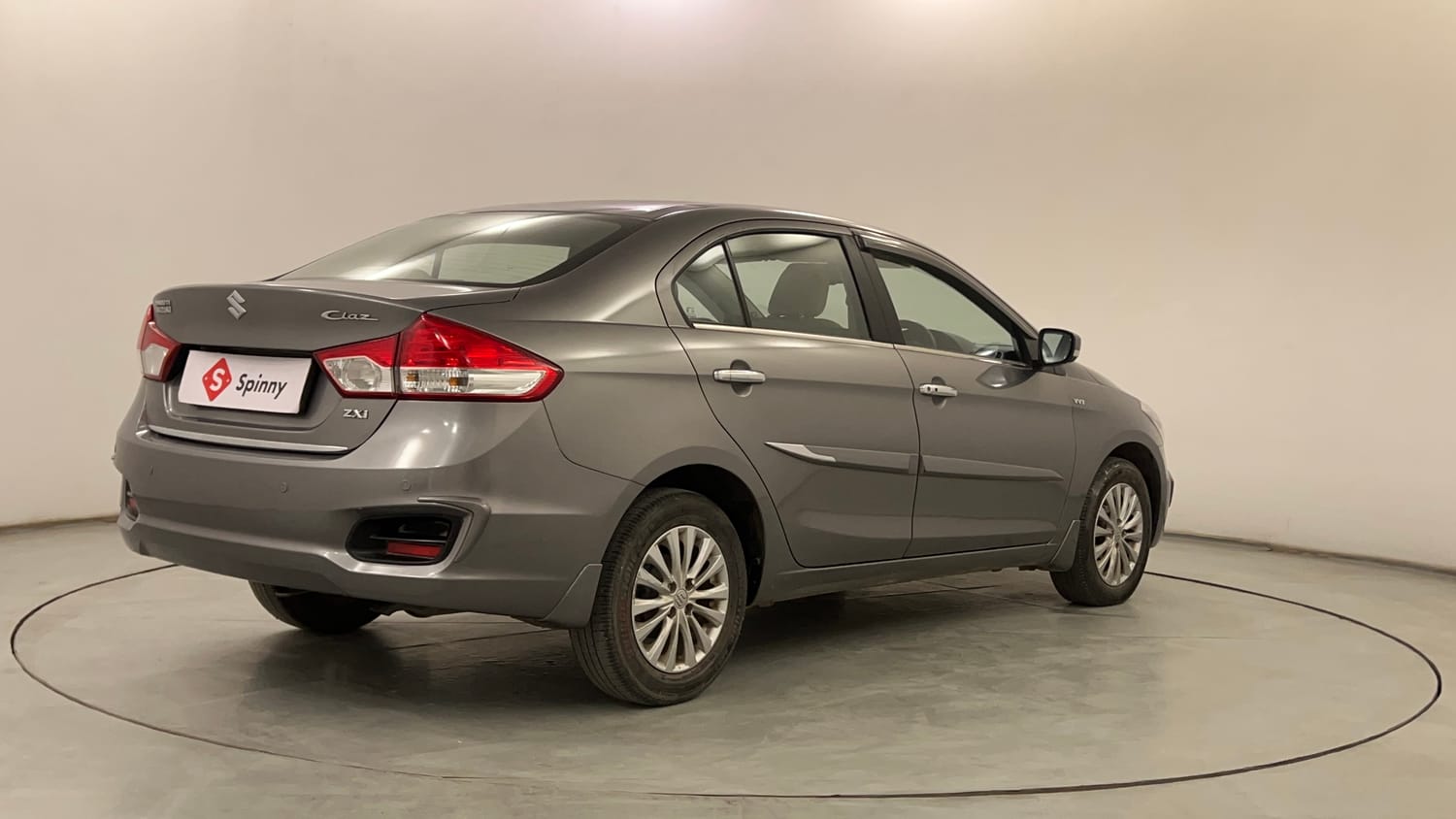 Used 2015 Maruti Suzuki Ciaz ZXi Petrol Manual exterior RIGHT REAR CORNER VIEW