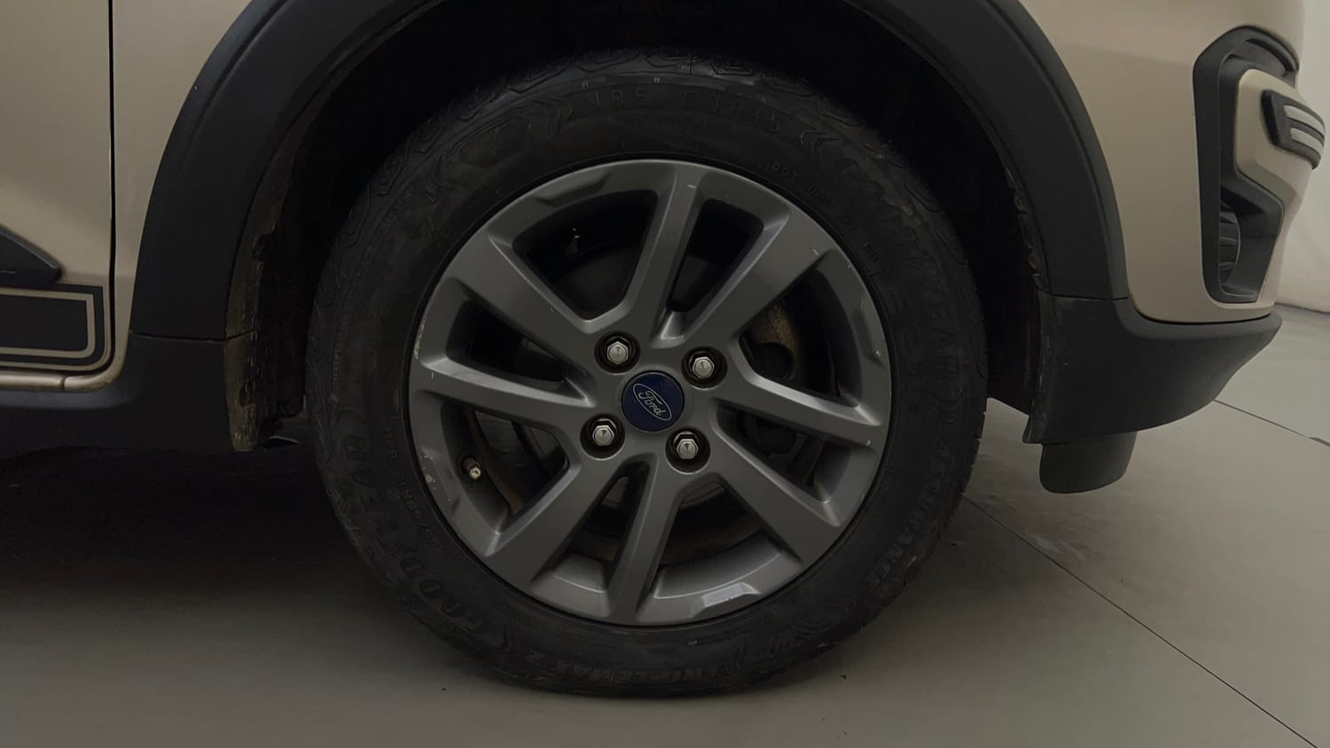 Used 2018 Ford Freestyle Titanium Plus 1.2 Ti-VCT Petrol Manual tyres RIGHT FRONT TYRE RIM VIEW