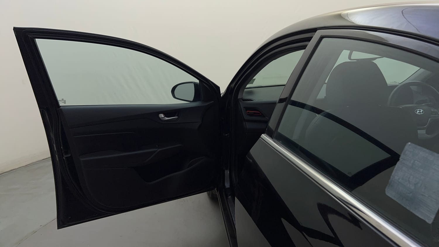 Used 2020 Hyundai Verna SX (O) 1.0 Turbo DCT Petrol Automatic interior LEFT FRONT DOOR OPEN VIEW