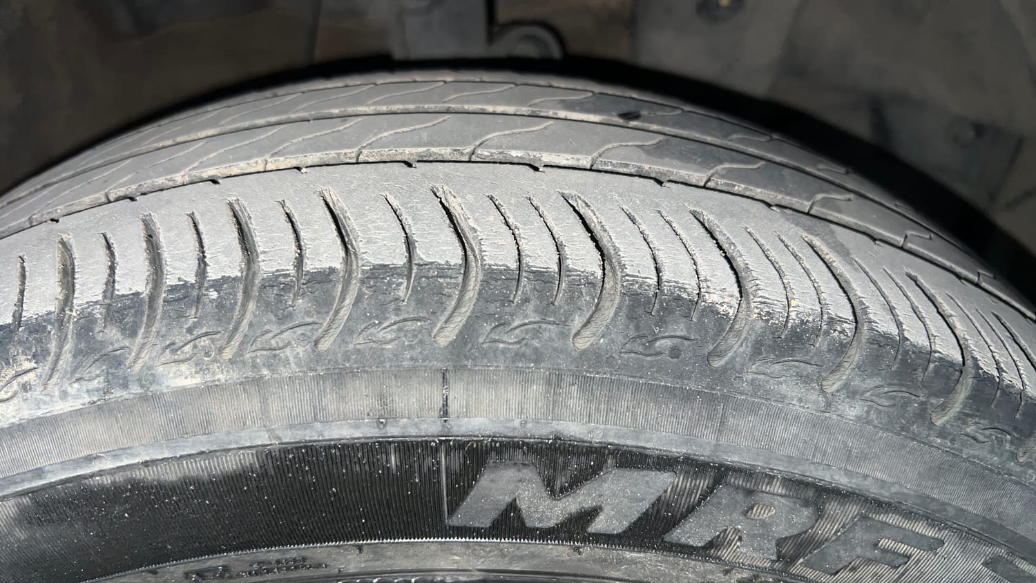 Used 2023 Honda Amaze VX MT 1.2 Petrol Petrol Manual tyres RIGHT FRONT TYRE TREAD VIEW